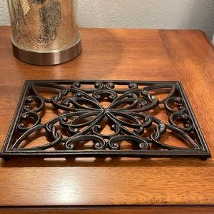 Southern Living at Home Iron Trivet Hot Plate Pad Rectangular Shape Scroll
